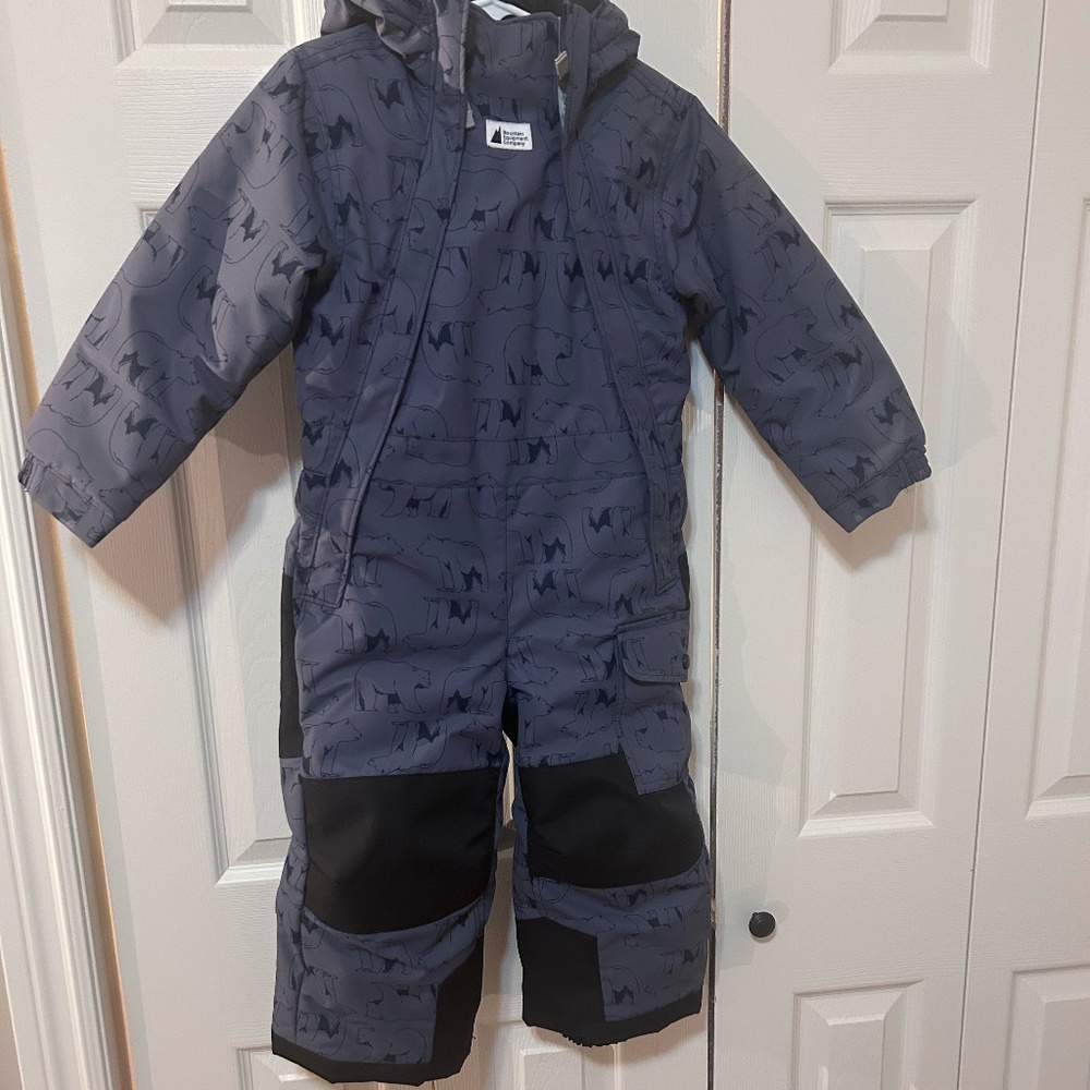 Mountain Equipment Company Toaster 1 Piece Snow Suit, Children’s size 3, grey